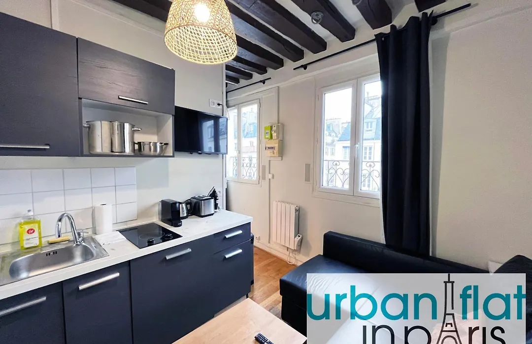 164 - Charming Studio In Center Of Paris-1